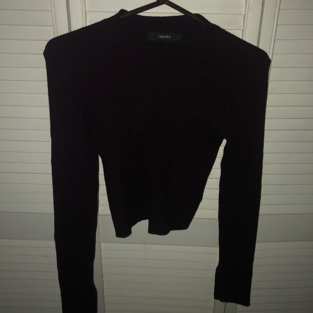 Forever 21 maroon cropped long sleeve sweater